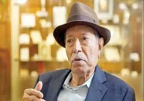 وداع تلخ علی نصیریان با مرد تئاتر ایران