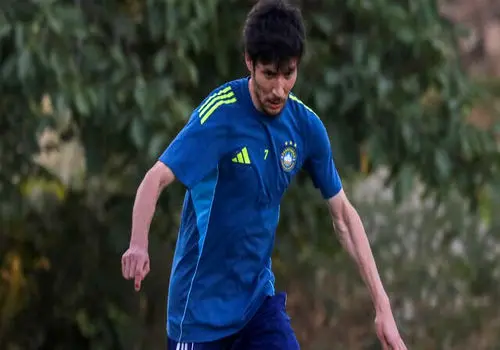 مهاجم و مدافع پرسپولیس از ازبکستان می‌آیند