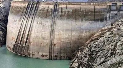 وضعیت کم آبی تهران وخیم‌تر می‌شود / فرونشست زمین در یک‌قدمی پایتخت
