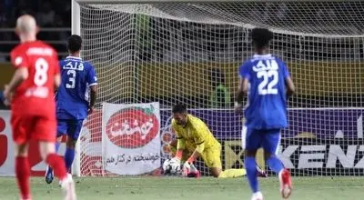 
دو بازیکن خارجی استقلال به ایران برنگشتند
