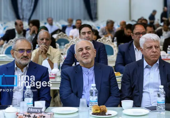 گردهمایی+رسانه،+تعامل+و+توسعه+با+حضور+ظریف+(18)
