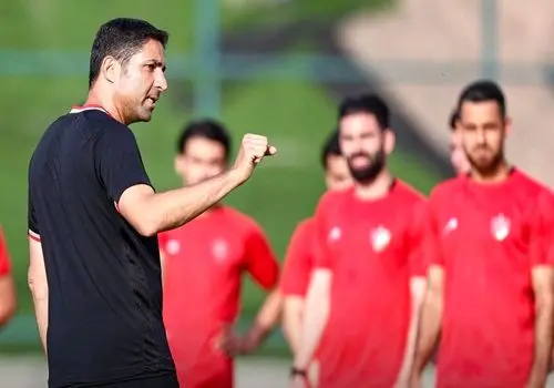 سرمربی پرسپولیس تمرینات تیم را تعطیل کرد