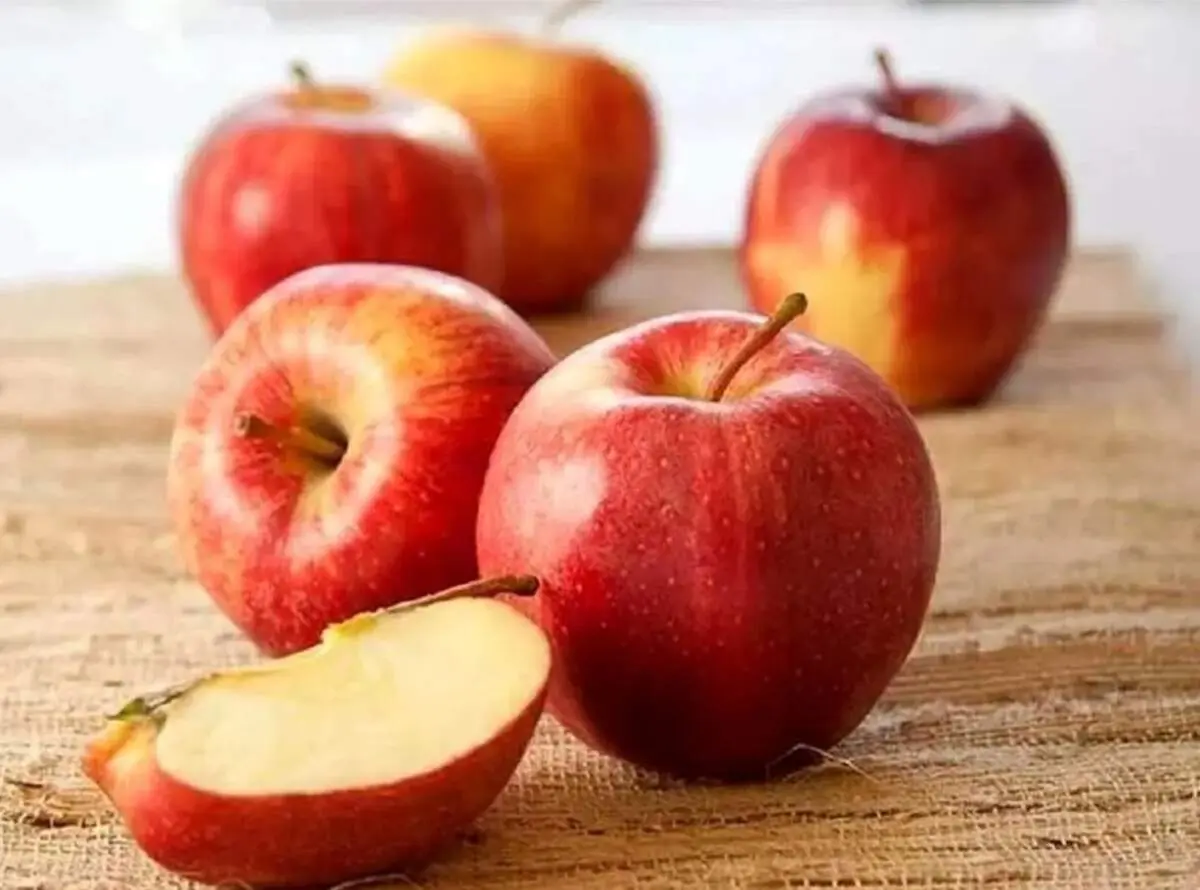  اگر روزی یک بار از‌این میوه میل کنید بیمار نمیشوید