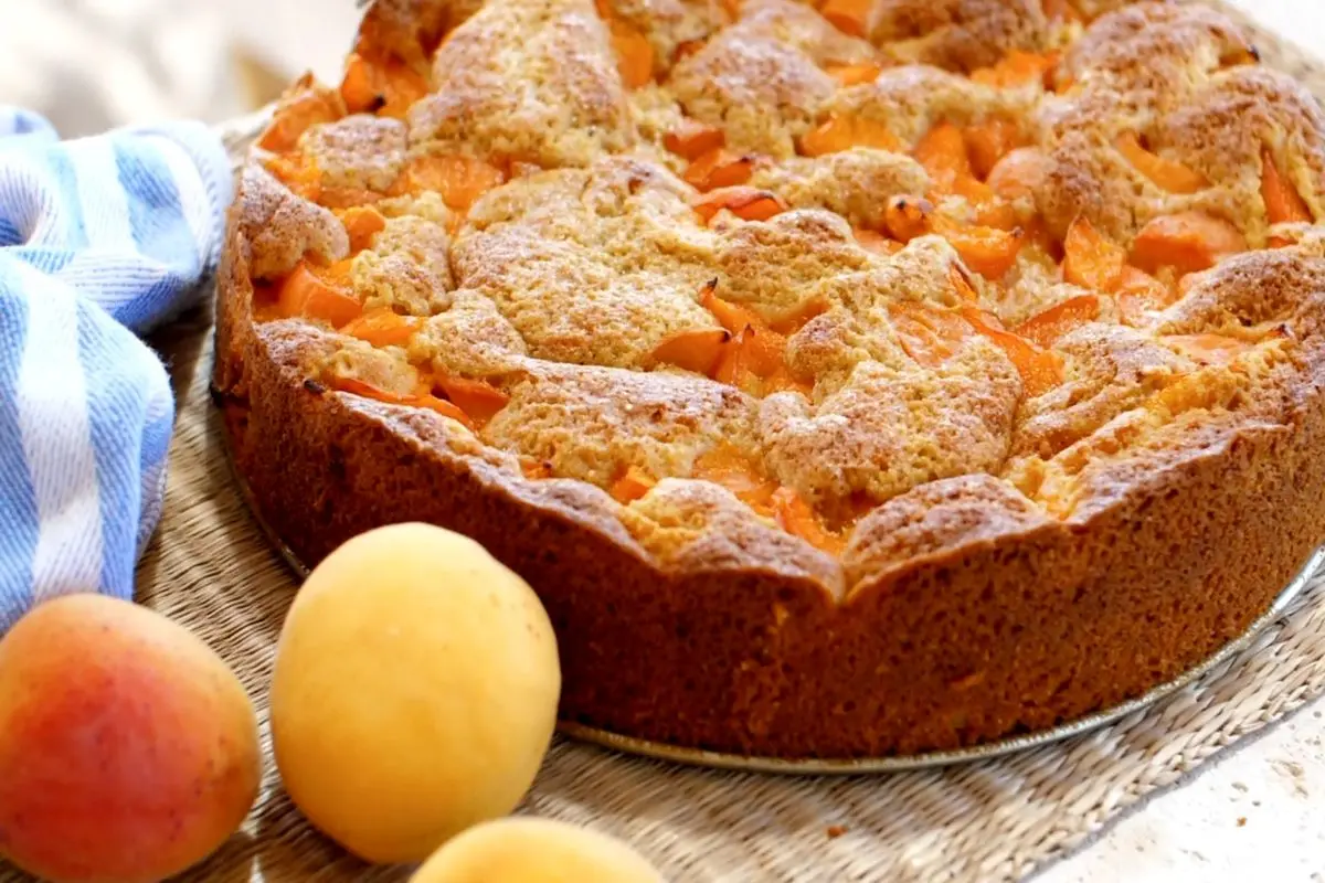 کیک کرامبل؛ یک دسر بینظیر برای روزهای گرم تابستان