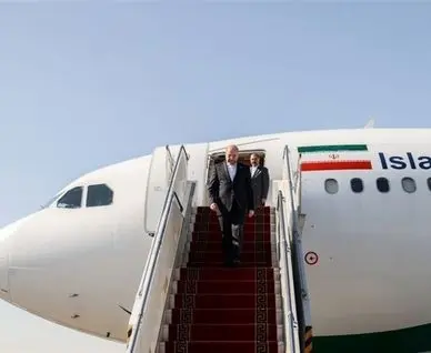 قالیباف وارد کراچی شد؛ ادامه سفر دیپلماسی پارلمانی به پاکستان