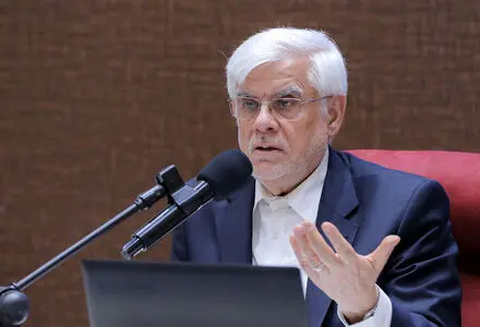 عارف: تشکیل بلوک مقتدر اقتصادی و سیاسی اسلامی ضامن منافع امت اسلامی است