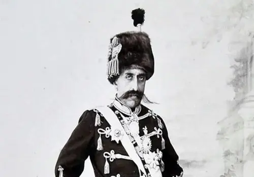 روز جشن تولد «مظفرالدین شاه» و آذین بندی بانک ایران و انگلیس