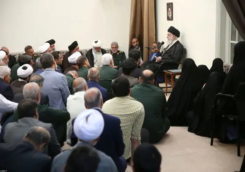 تمجید رهبر معظم انقلاب اسلامی از اجرای پروژه‌های انتقال آب - شرکت تأمین و انتقال آب خلیج‌فارس
