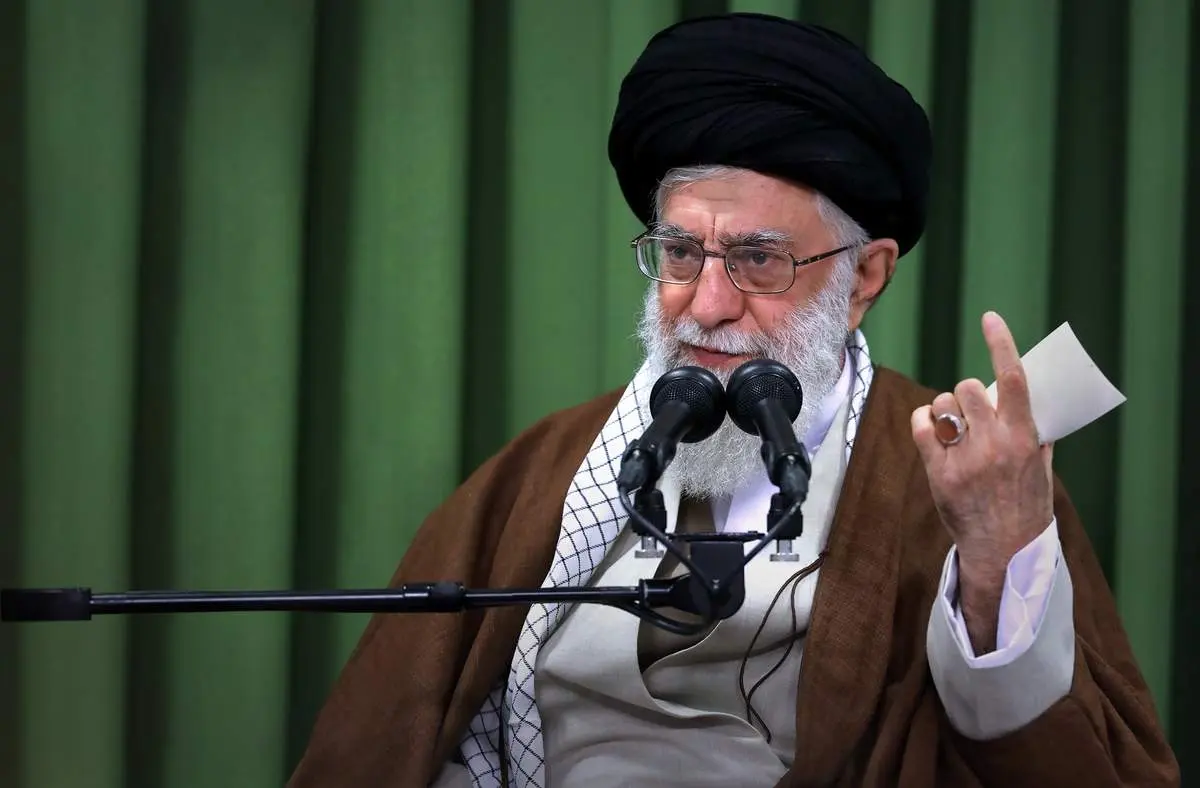 اگر دشمنان فکر این باشند که در داخل کشور فتنه به راه بیاندازند جواب آنها را خود ملت ایران خواهند داد