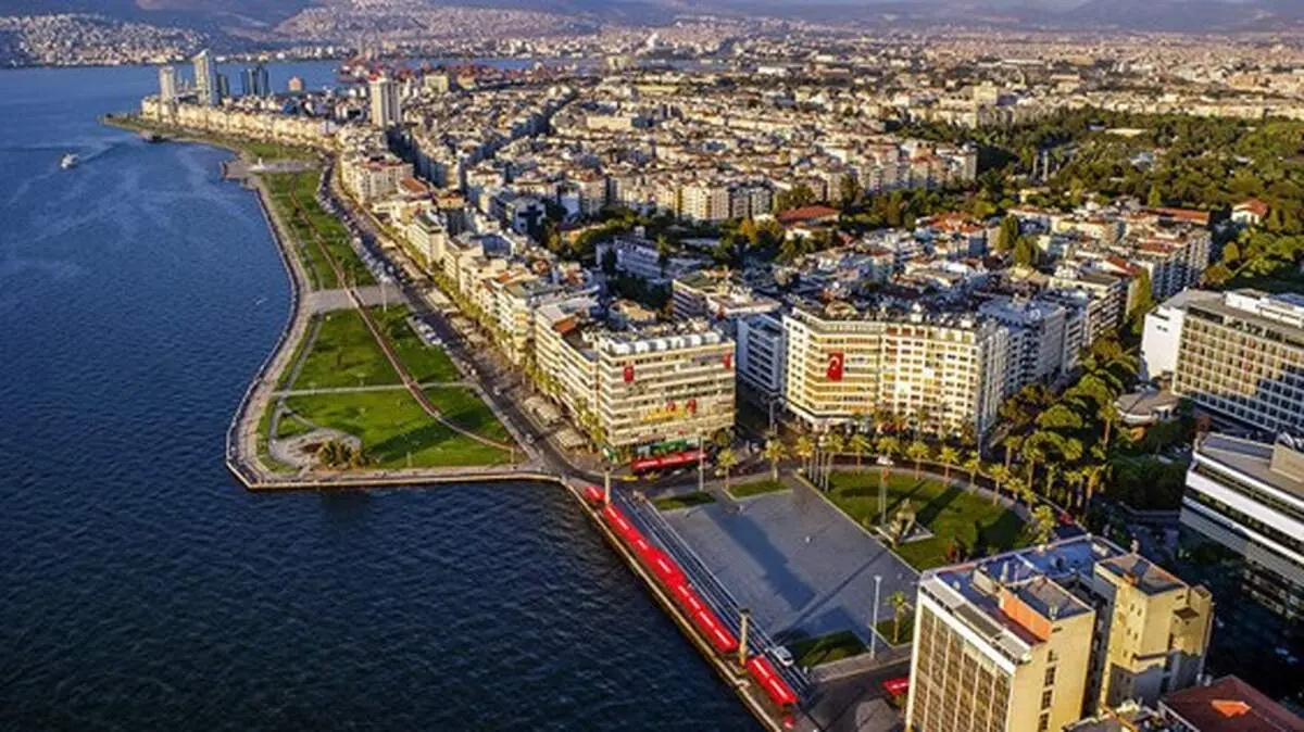 با این راهنمای سفر راحت به ازمیر مسافرت کنید
