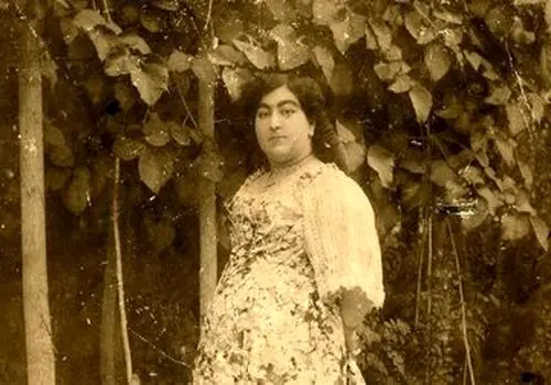 تصاویر دیده نشده از مراسم عروسی «اخترالدوله، دختر ناصرالدین شاه» و «ملیجک» + عکس