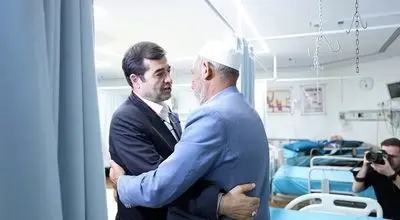 وزیر ورزش و جوانان از صابر کاظمی عیادت کرد