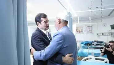 وزیر ورزش و جوانان از صابر کاظمی عیادت کرد