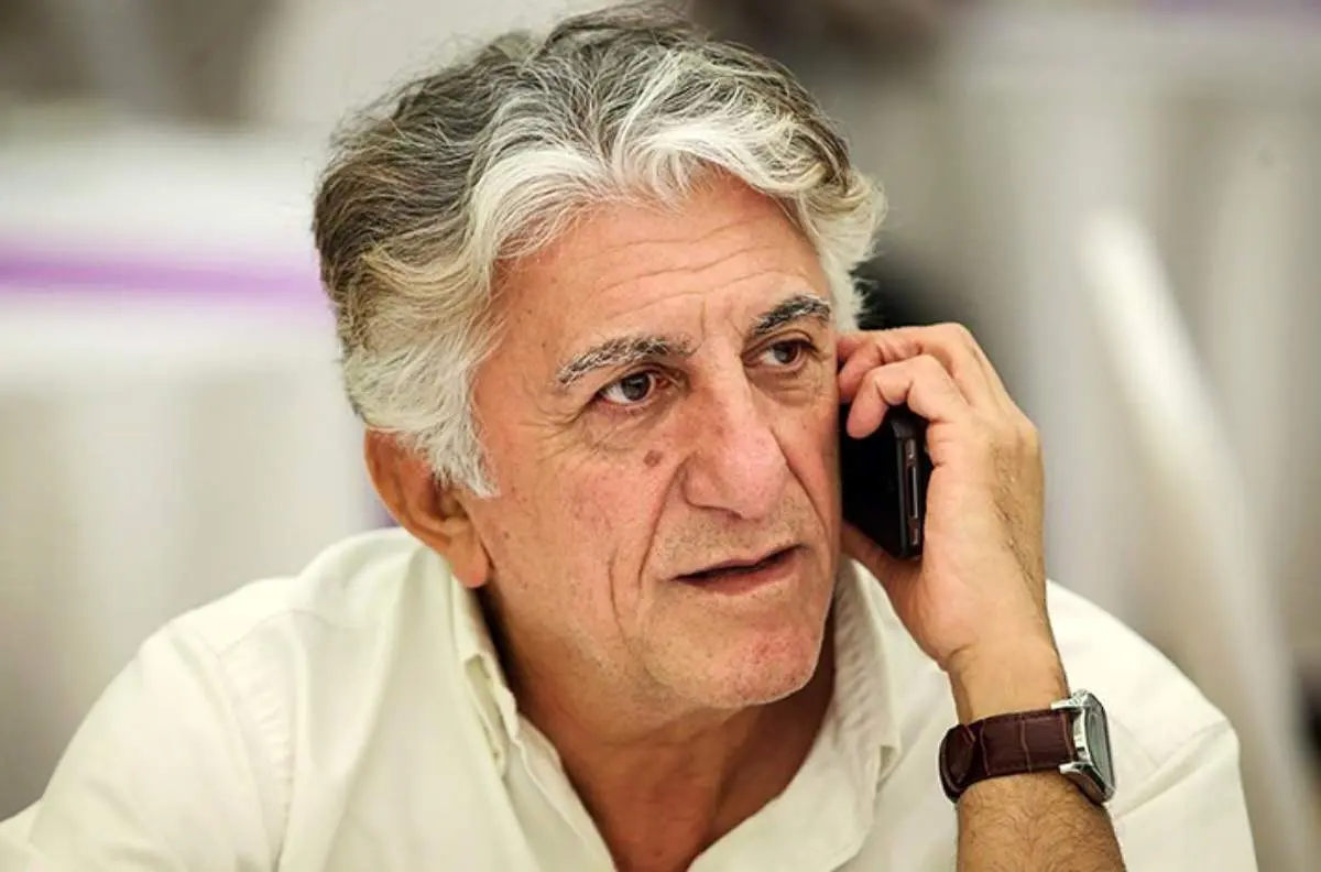قاب خانوادگی رضا کیانیان در کنار خواهرش
