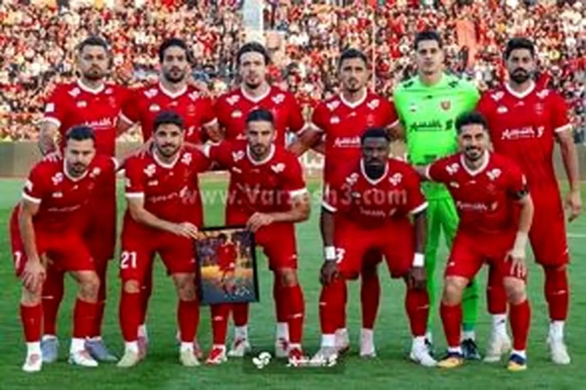 پرسپولیس با یک پوستر، جواب فحاشی تراکتوری‌ها را داد