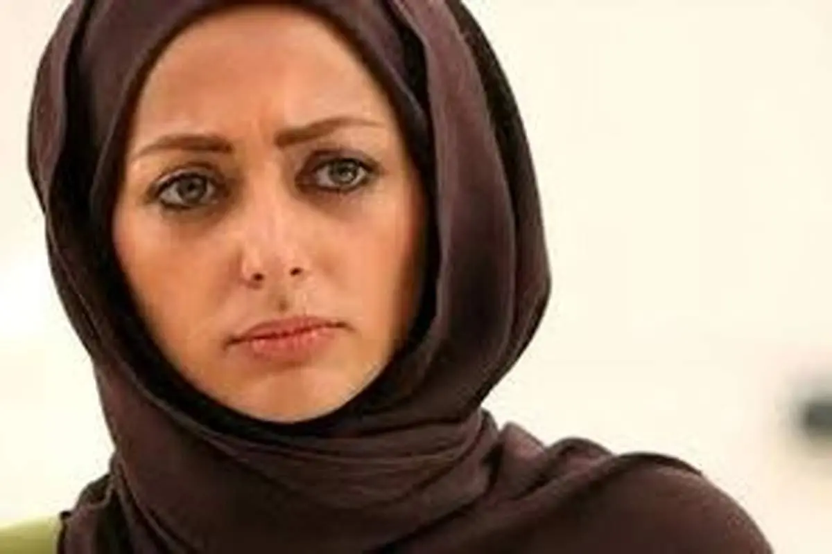 نفیسه روشن با تیپ سرخ‌پوستی در انظار عمومی ظاهر شد