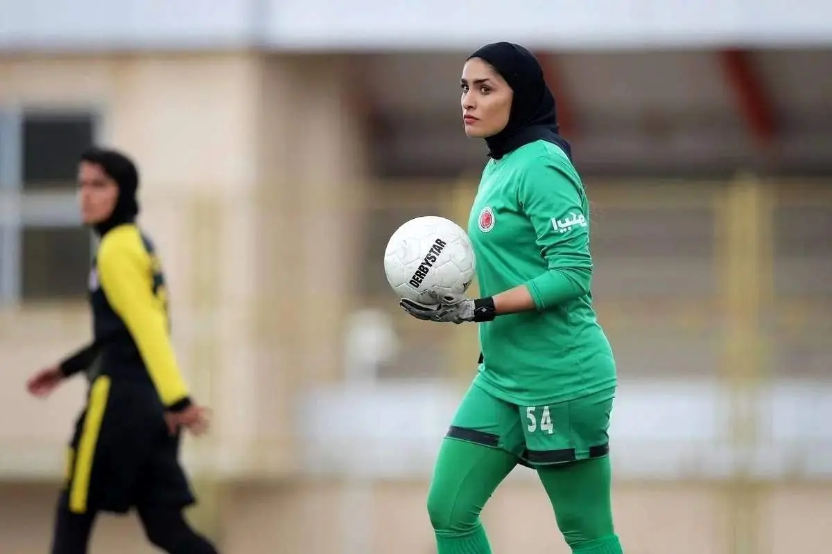 زهرا خواجوی: می خواستم بروم بارسلونا خواستگاری!