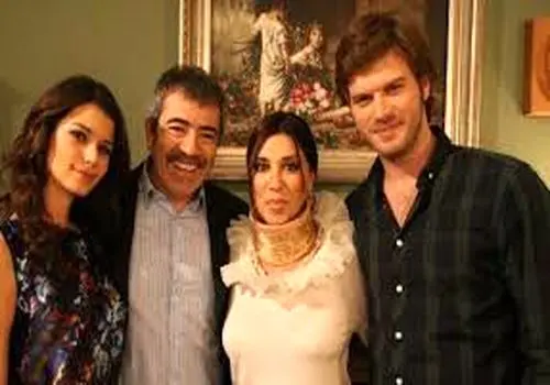 واکنش بازیگر «بازی تاج و تخت» به کشتار دانش‌آموزان ایرانی