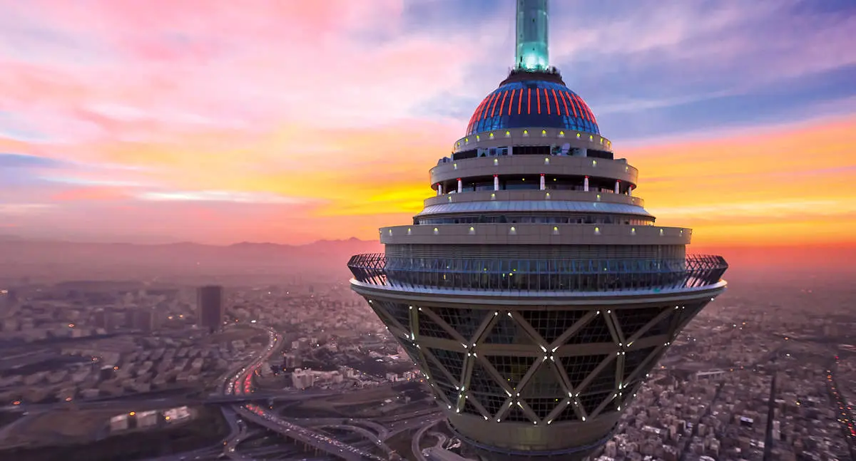 برج میلاد غیب شد! + عکس