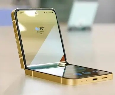 افشای طراحی گلکسی Z Flip 7 با نمایشگر رویی غول‌پیکر؛ الهام‌گرفته از Razr Plus