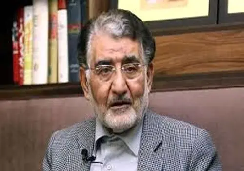 آل‌اسحاق: بنزین ۵ هزار تومانی بازدارنده نیست؛ نرخ سوم باید ۵۰ هزار تومان باشد