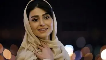 عکسی از پیاده روی لاله مرزبان در لوکیشن خاص