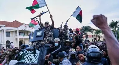 ارتش ماداگاسکار پس از استیضاح رئیسجمهور قدرت را در دست گرفت