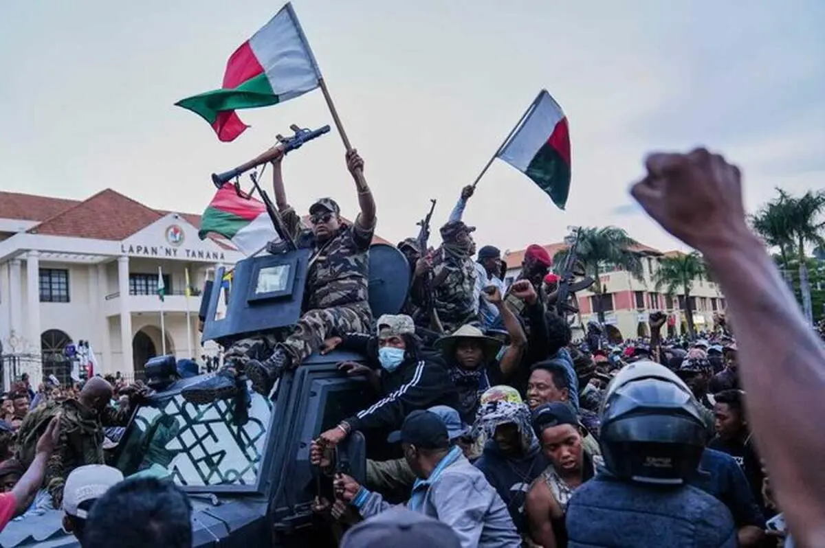 ارتش ماداگاسکار پس از استیضاح رئیس‌جمهور قدرت را در دست گرفت