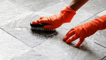 ترفندهای مؤثر برای حذف لکه‌های زنگ از سطح کاشی و سرامیک