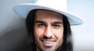 بیوگرافی رهام هادیان؛ خواننده خوش صدا گروه ماکان بند+عکس