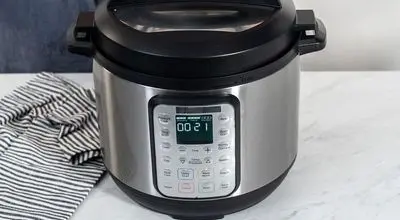 چرا زودپز می‌ترکد و چطور از این اتفاق خطرناک جلوگیری کنیم؟
