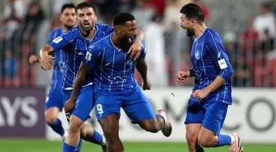 مهاجم استقلال خسته است، می‌فهمید؟