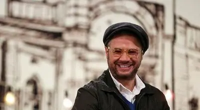 زندگی خصوصی، عکس های شخصی و بیوگرافی علی صادقی+عکس 