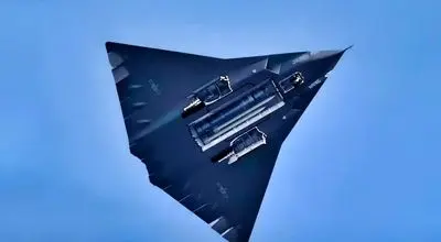 لحظاتی از پرواز آزمایشی جنگنده نسل ششم چینی جی ۳۶ + فیلم