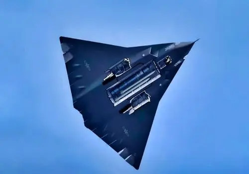 لحظاتی از پرواز آزمایشی جنگنده نسل ششم چینی جی ۳۶ + فیلم