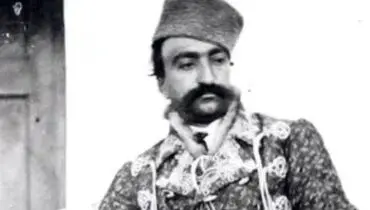 یکی از زیباترین زنان ناصرالدین‌شاه با لباس چینی
