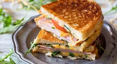 ترکیب پنیر، بیکن و خمیر؛ اسنکی که همه عاشقش می‌شن!