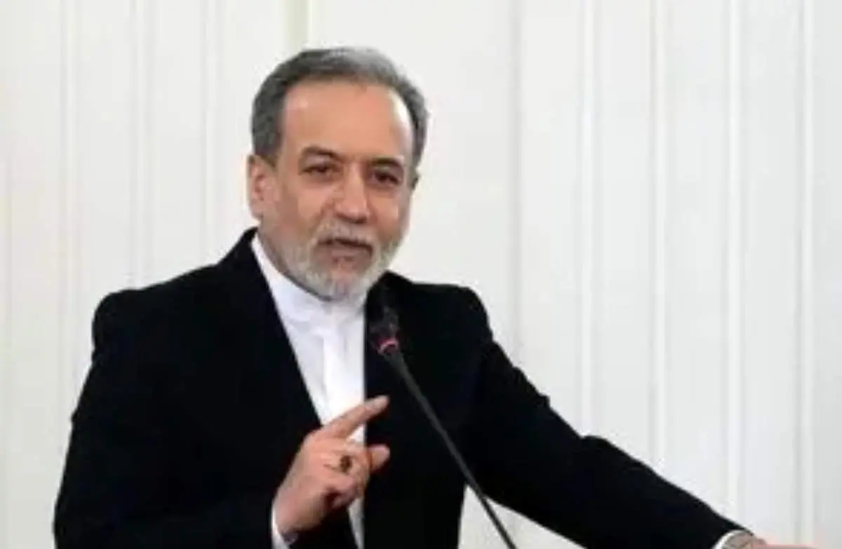 ژست سینمایی عراقچی در مراسم امروز جلب توجه کرد