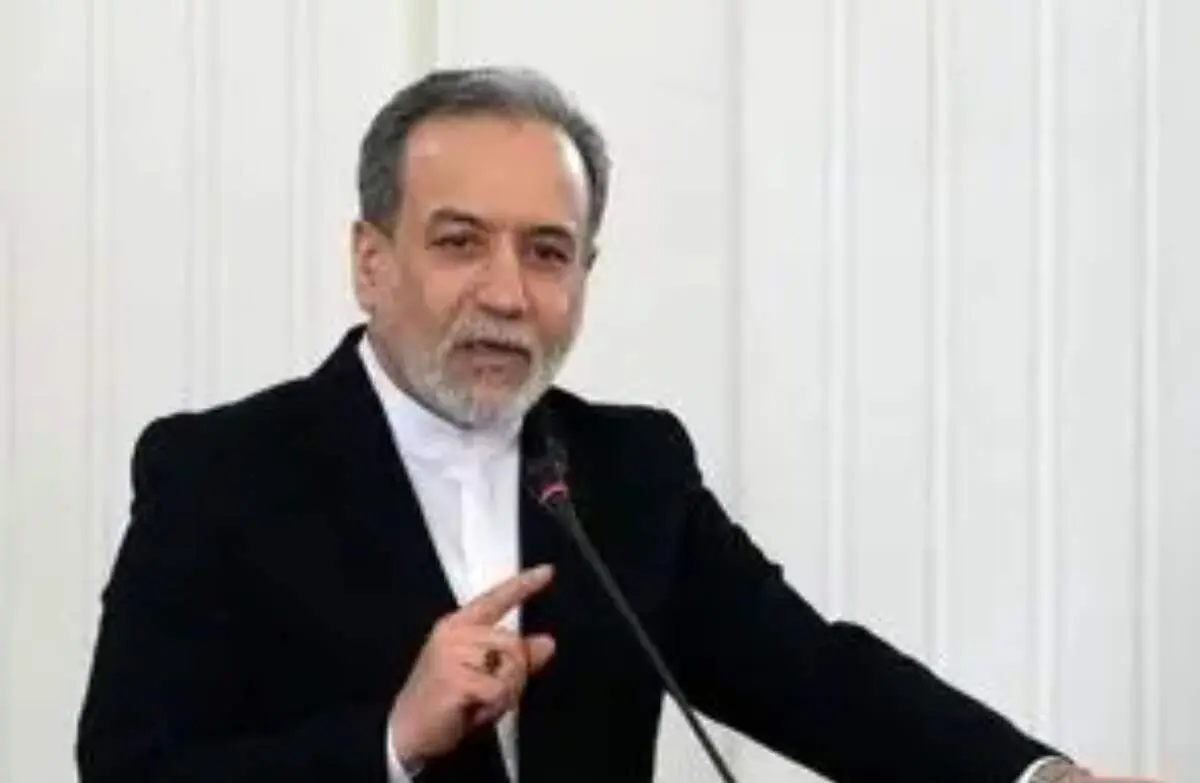 ژست سینمایی عراقچی در مراسم امروز جلب توجه کرد