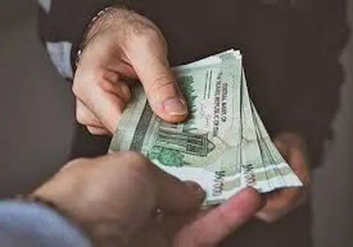 «امنیت شغلی» زیر تیغ سودجویی/ زنان به راحتی آب خوردن اخراج می‌شوند!