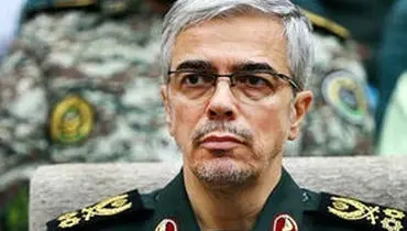 اولین باری که سردار محمد باقری داخل قبر خوابید!/عکس
