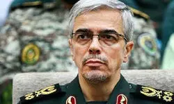 اولین باری که سردار محمد باقری داخل قبر خوابید!/عکس