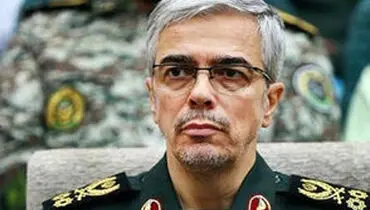 اولین باری که سردار محمد باقری داخل قبر خوابید!/عکس