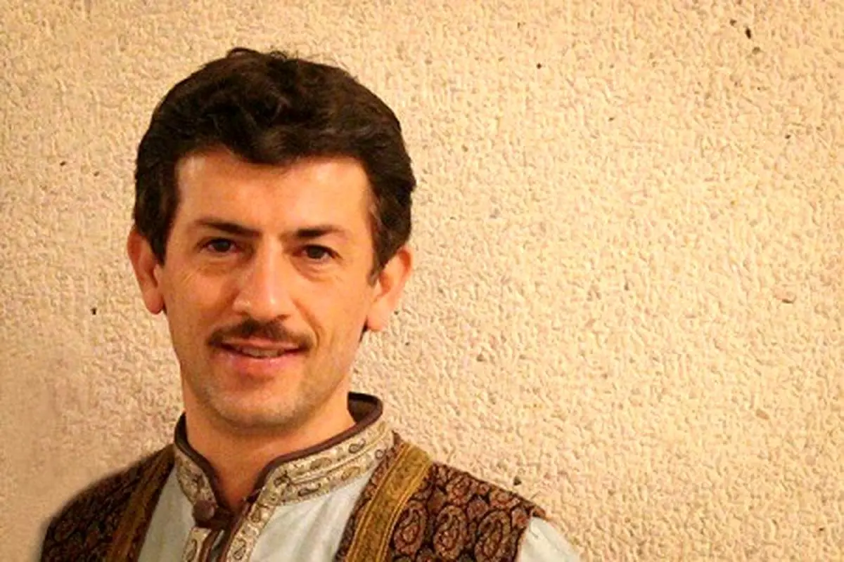 تصویر دیده نشده از همسر و دوقلوهای سیروس همتی بازیگر ! / خانم دکتر و دختران زیبایش را ببینید !