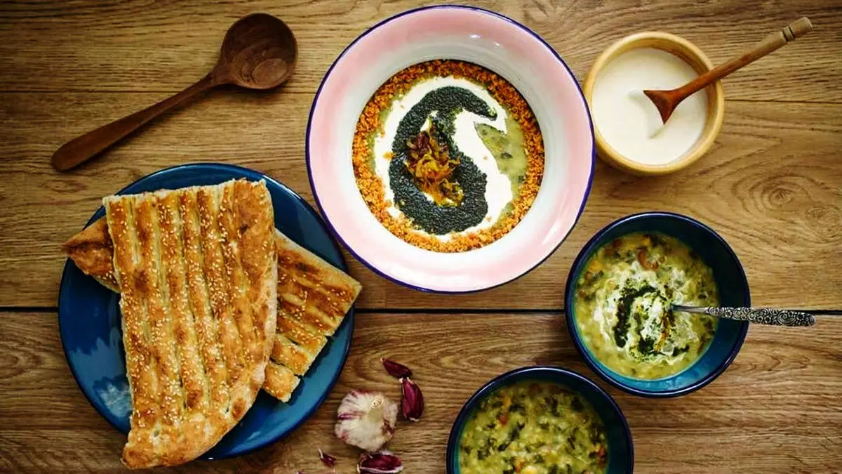 طرز تهیه آش جو با تمام فوت و فن هایش+فیلم