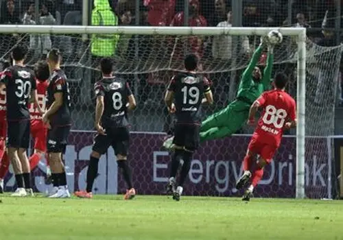 واکنش کاظمیان به خبر توافقش با پرسپولیس

