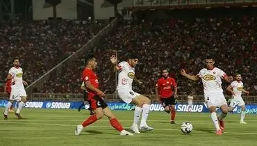 تغییر زمان دیدارهای پرسپولیس و استقلال در هفته هفدهم