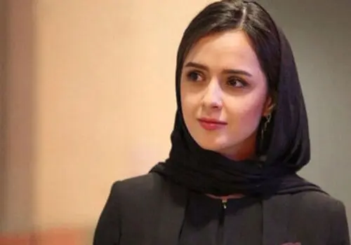 دستیار سابق رئیس‌جمهور: محرومیت ترانه علیدوستی از سفر هوایی خلاف مقررات است