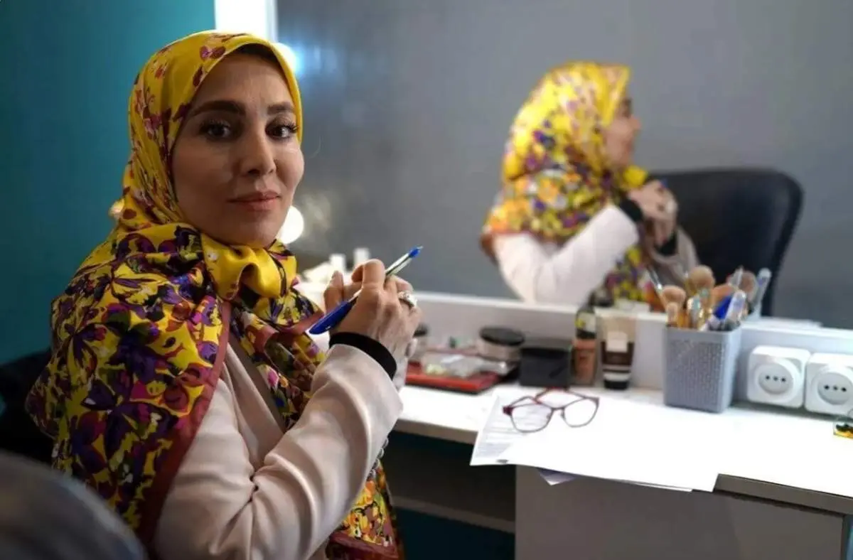 ژیلا صادقی به آزیتا ترکاشوند دلداری داد