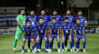 ستاره فراموش‌شده آبی‌ها؛ مدافعی که دیگر دیده نمی‌شود